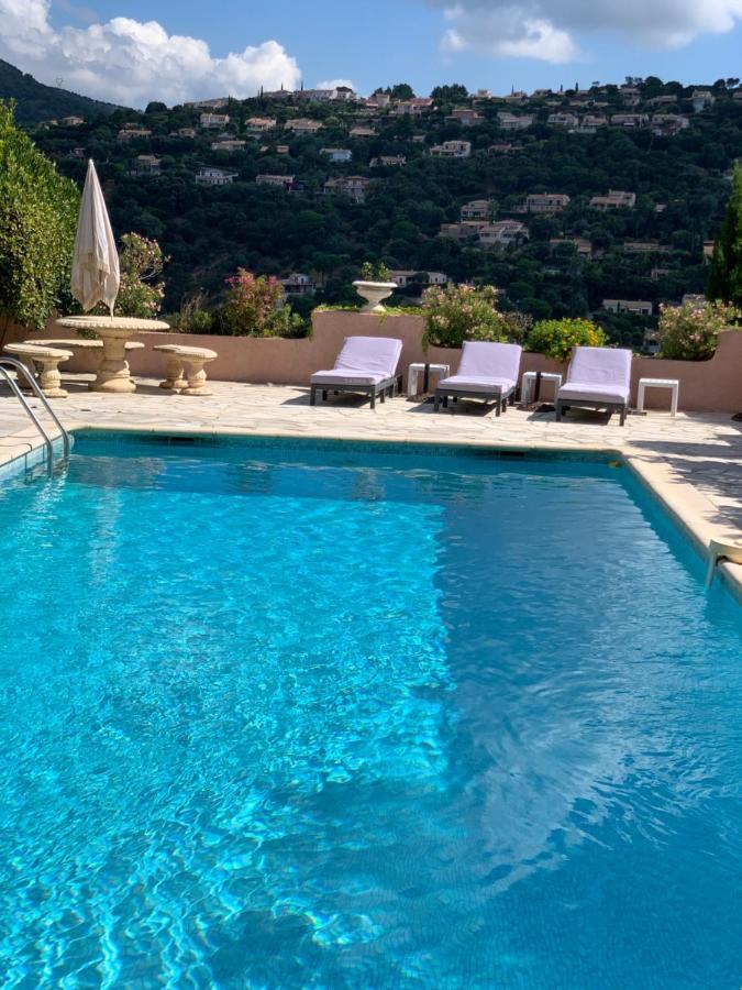 Rez-De Villa Piscine Cavalaire-sur-Mer Ngoại thất bức ảnh